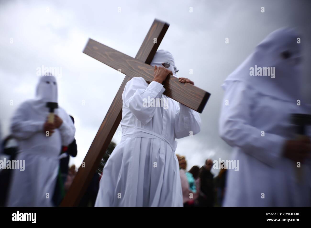 Processione della Santa sepoltura della Confraternita di Bercianos de Aliste, Zamora Foto Stock