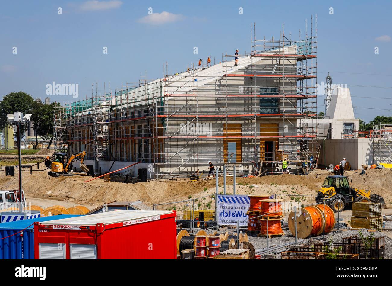 Oberhausen, area della Ruhr, Renania Settentrionale-Vestfalia, Germania, riconversione di Emscher, nuova costruzione della fogna DI EMSCHER, qui la nuova stazione di pompaggio Oberhausen, la riconversione ecologica del sistema Emscher consiste nella costruzione di un sistema centrale di trattamento delle acque reflue nella zona della Ruhr; La costruzione di fognature e la rinaturazione dell'Emscher e dei suoi affluenti . Foto Stock