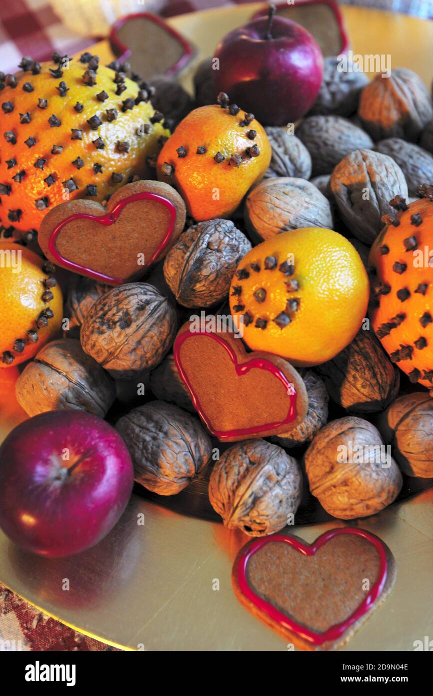 Informazioni su richiesta - tavolo di Natale svedese UK+Irish diritti solo / email ufficio per altri territori Foto Stock