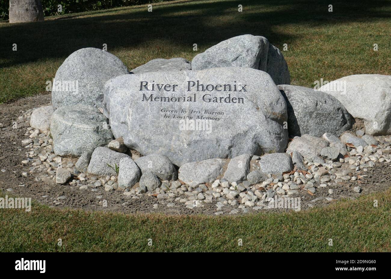 Arcadia, California, USA 4 novembre 2020 UNA visione generale dell'atmosfera del River Phoenix Memorial Garden presso il Methodist Hospital a 300 W. Huntington Drive il 4 novembre 2020 ad Arcadia, California, USA. Foto di Barry King/Alamy Stock foto Foto Stock