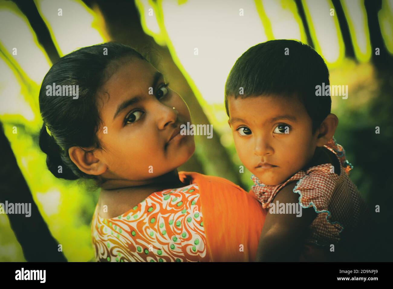 Daily Lifestyle Foto del bambino di strada in Bangladesh, gioco di strada bambino Foto Stock