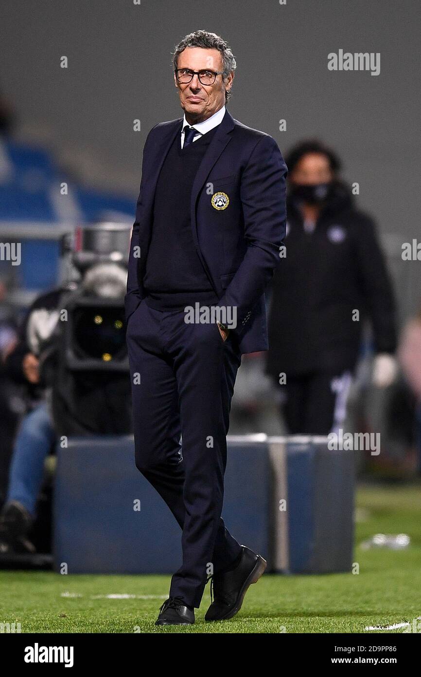 Reggio Emilia, Italia. 06 novembre 2020. REGGIO EMILIA, ITALIA - 06 novembre 2020: Luca Gotti, capo allenatore di Udinese Calcio, guarda durante la Serie UNA partita di calcio tra gli Stati Uniti Sassuolo e Udinese Calcio. (Foto di Nicolò campo/Sipa USA) Credit: Sipa USA/Alamy Live News Foto Stock