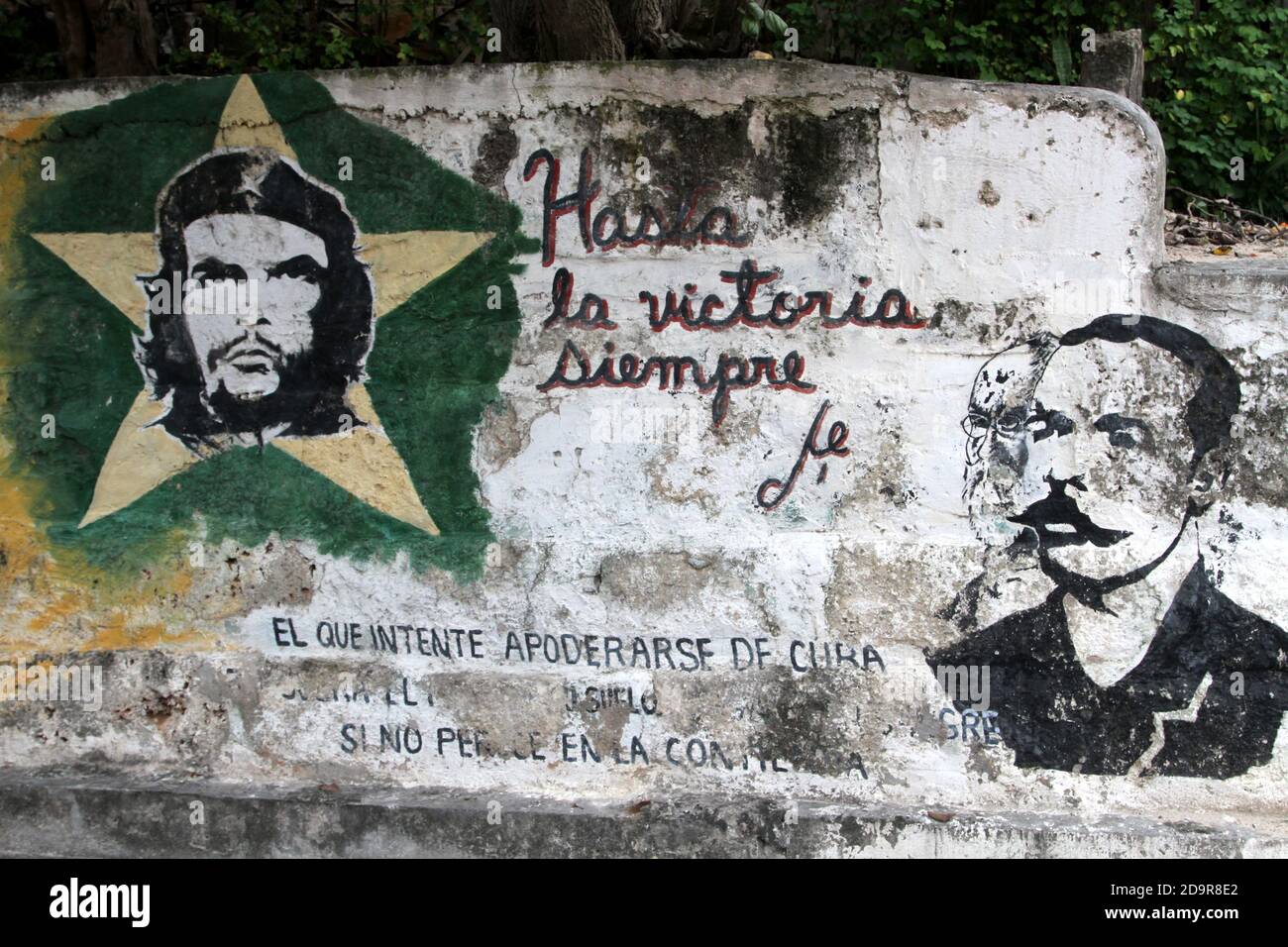 Cuba Jan 2011 Varadero, Graffiti è un'arte scritta, dipinta o disegnata su un muro o altra superficie, di solito senza permesso e in pubblico Foto Stock