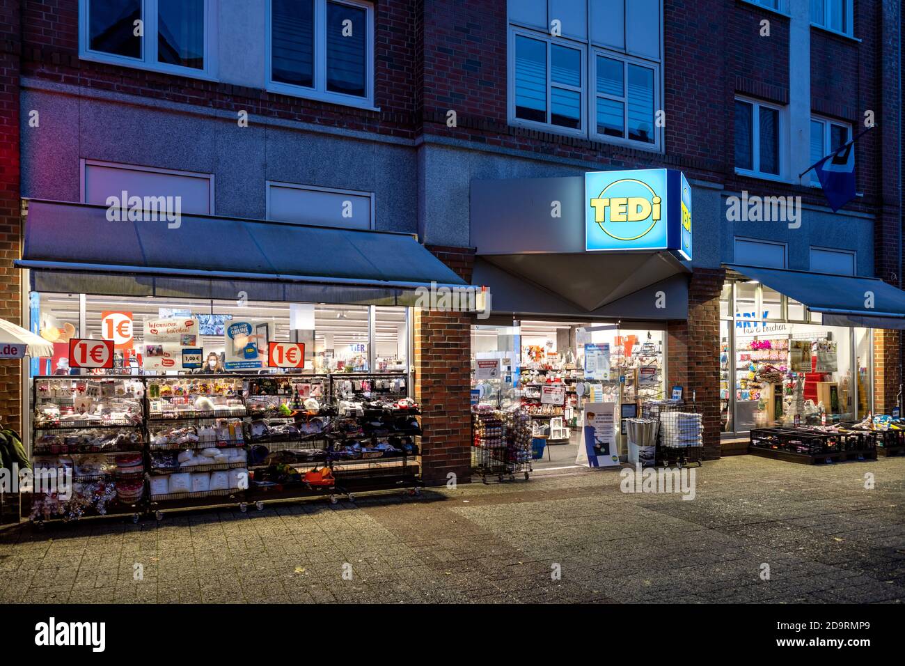 Filiale Tedi a Cuxhaven, Germania. Tedi è un rivenditore tedesco di prodotti non alimentari con circa 2,250 negozi e 20,000 dipendenti in 8 paesi in tutta Europa. Foto Stock