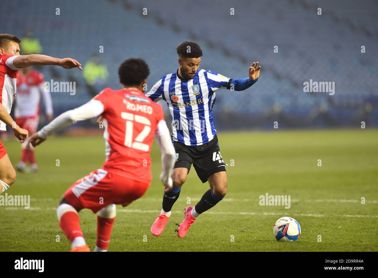 SHEFFIELD, INGHILTERRA. 7 NOVEMBRE Elias Kachunga di Sheffield Mercoledì durante la partita Sky Bet Championship tra Sheffield Mercoledì e Millwall a Hillsborough, Sheffield Sabato 7 novembre 2020. (Credit: Pat Scaasi| MI News) Credit: MI News & Sport /Alamy Live News Foto Stock