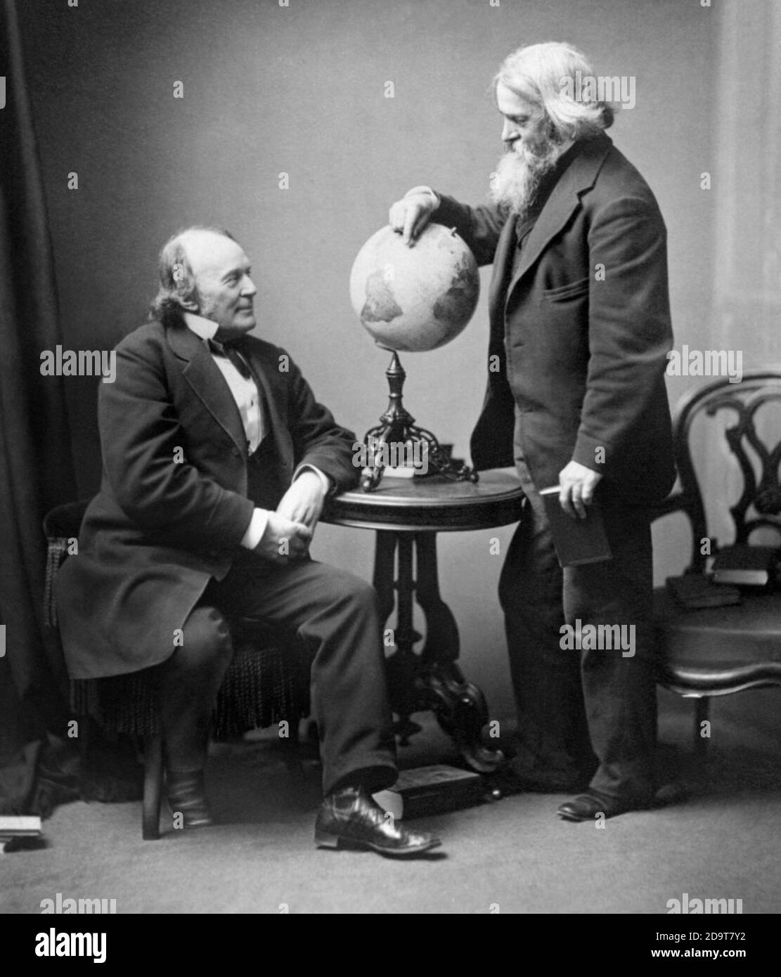 I professori di Harvard Louis Agassiz (1807-1873) e Benjamin Peirce (1809-1880), a Boston, Massachusetts, 1871. (STATI UNITI) Foto Stock