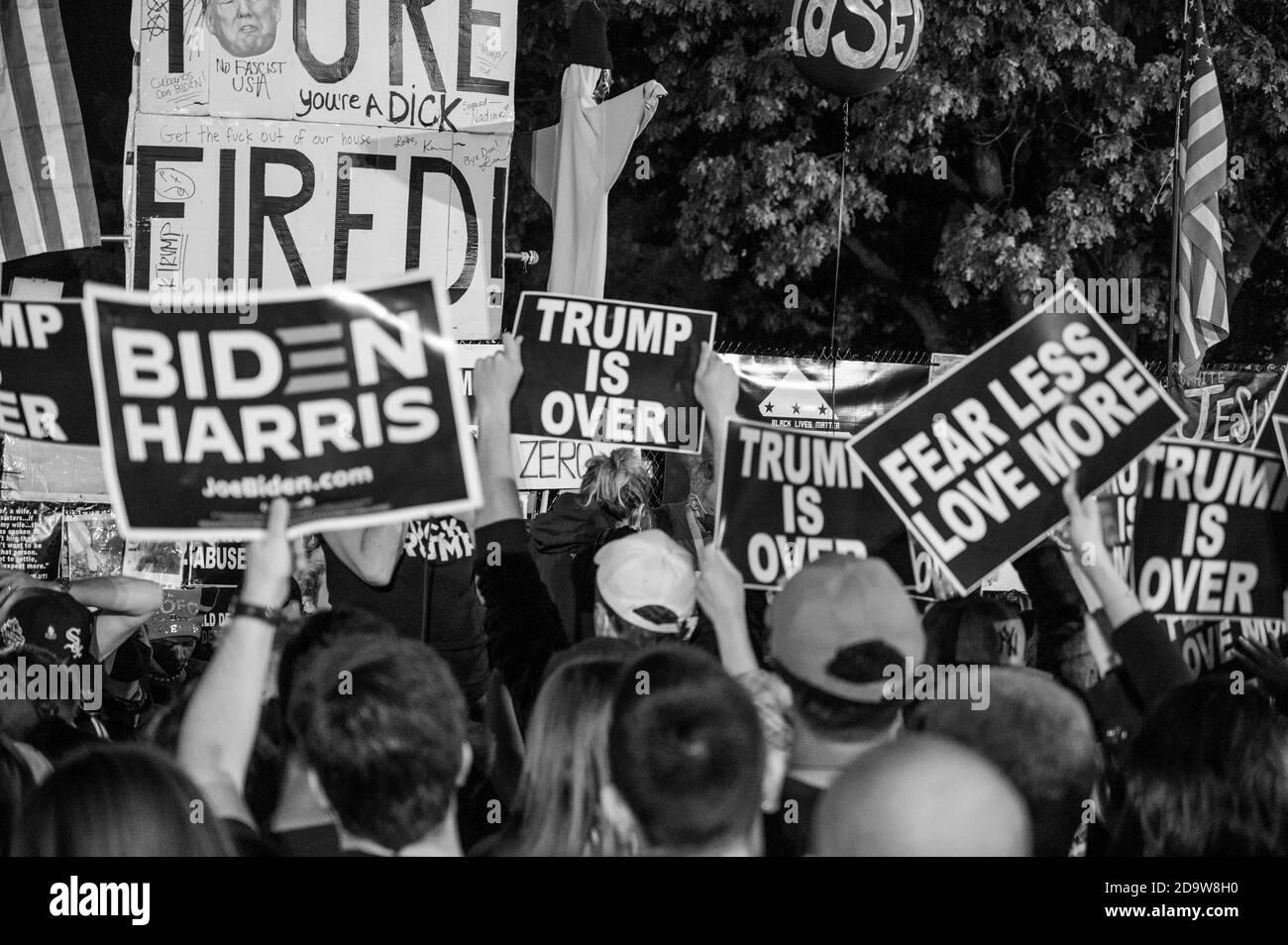 07 novembre 2020, Washington, DC -- le celebrazioni hanno continuato a Washington, DC dopo l'annuncio che JoeBiden è il nuovo presidente eletto. Foto Stock