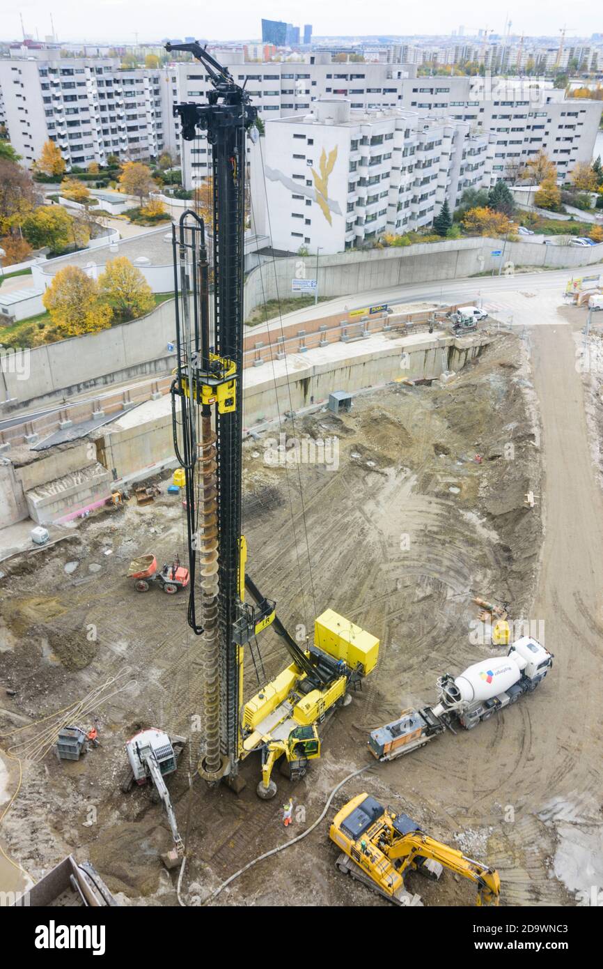 Wien, Vienna: Cantiere, trivella per pali, progetto 'Danube Flats', 22. Donaustadt, Vienna, Austria Foto Stock