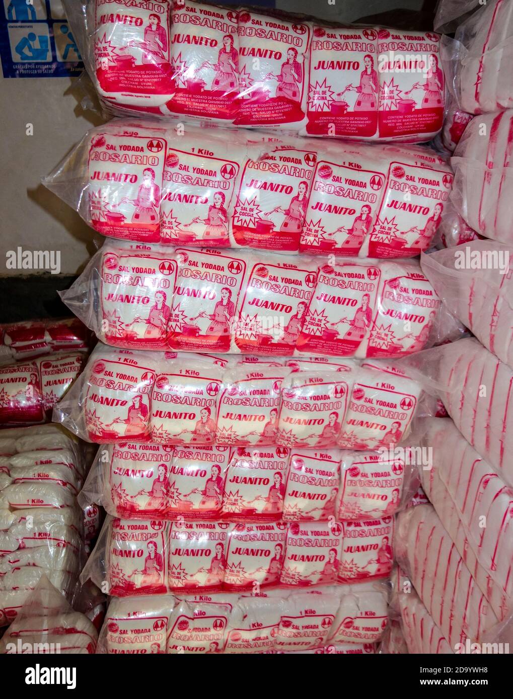 Salar de Uyuni, sacchetti di sale pronti per la vendita. Foto Stock