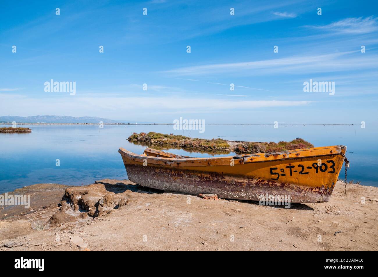 Molo di fiume abbandonato, delta di Ebro, Catalogna, Spagna Foto Stock