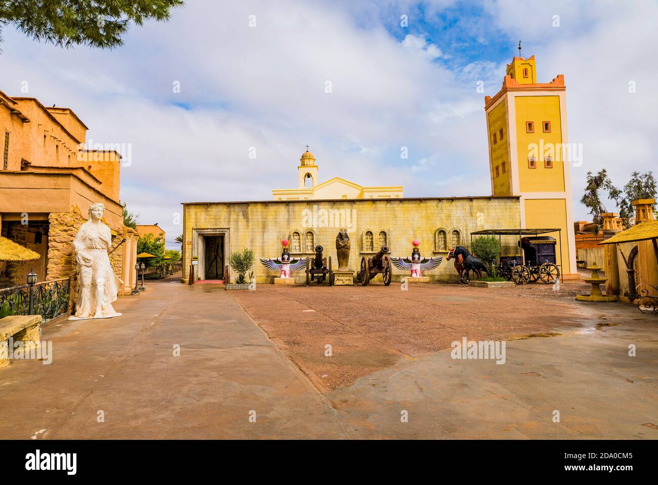 Set per riprese all'aperto. Il Museo del Cinema di Ouarzazate, Drâa-Tafilalet, Marocco, Africa del Nord Foto Stock