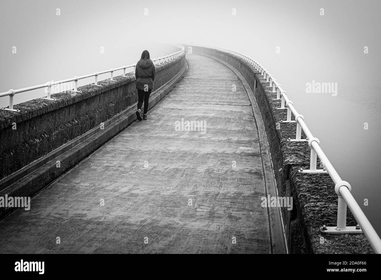 Baitings Reservoir e Dam, vicino a Ripponden, West Yorkshire, Regno Unito Foto Stock