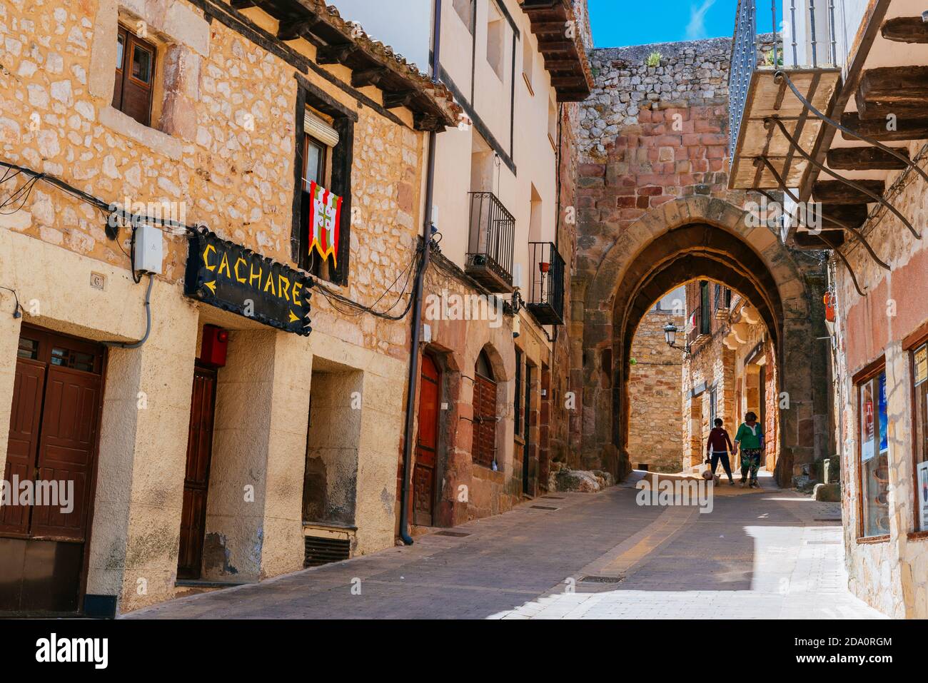 Arrebatacaas Ach, vista da Plaza de España. Atienza, Guadalajara, Castilla la Mancha, Spagna, Europa Foto Stock