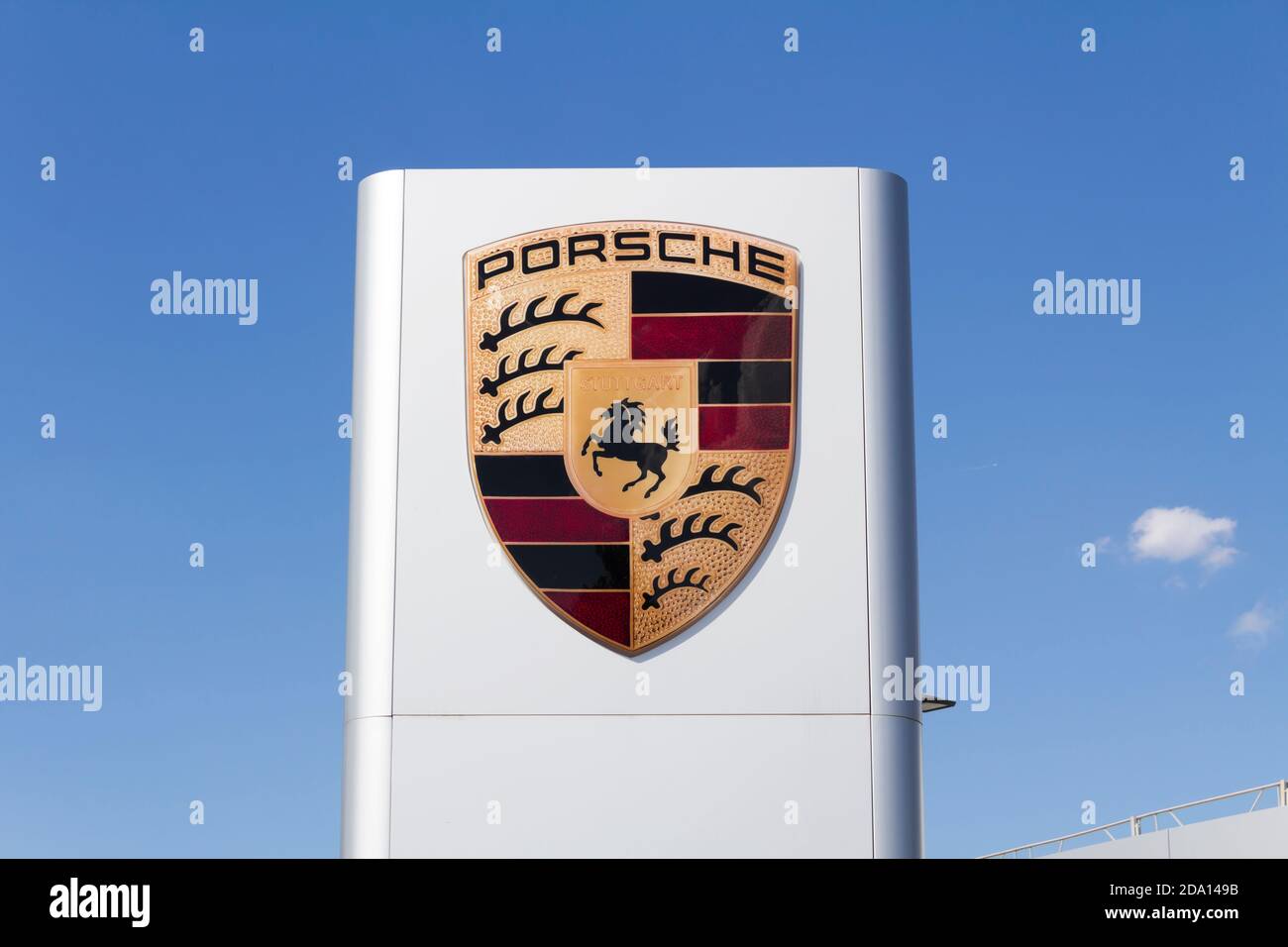 Nurnberg, Germania: Porsche costruttore di automobili. Porsche è un'azienda  tedesca di produzione di auto sportive fondata nel 1931 Foto stock - Alamy
