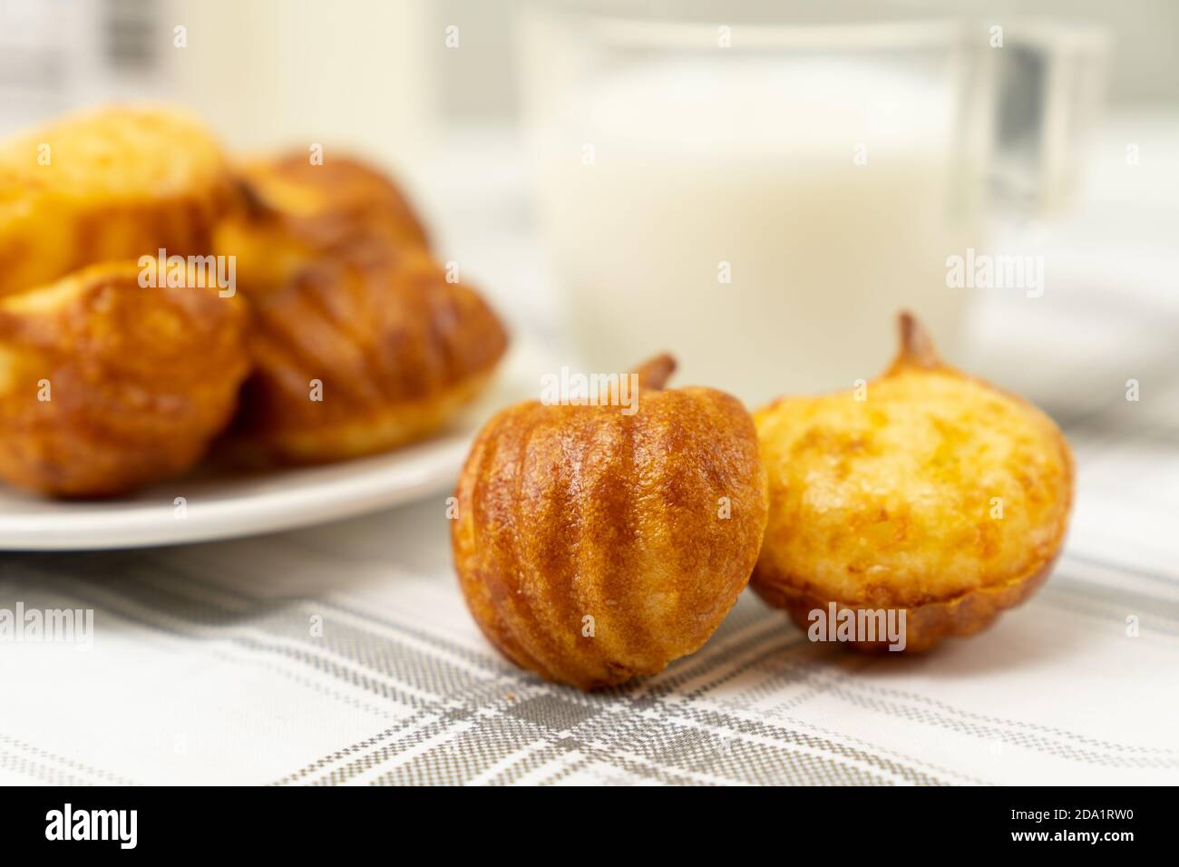 Pane Brasiliano al formaggio o pao de queijo Foto Stock
