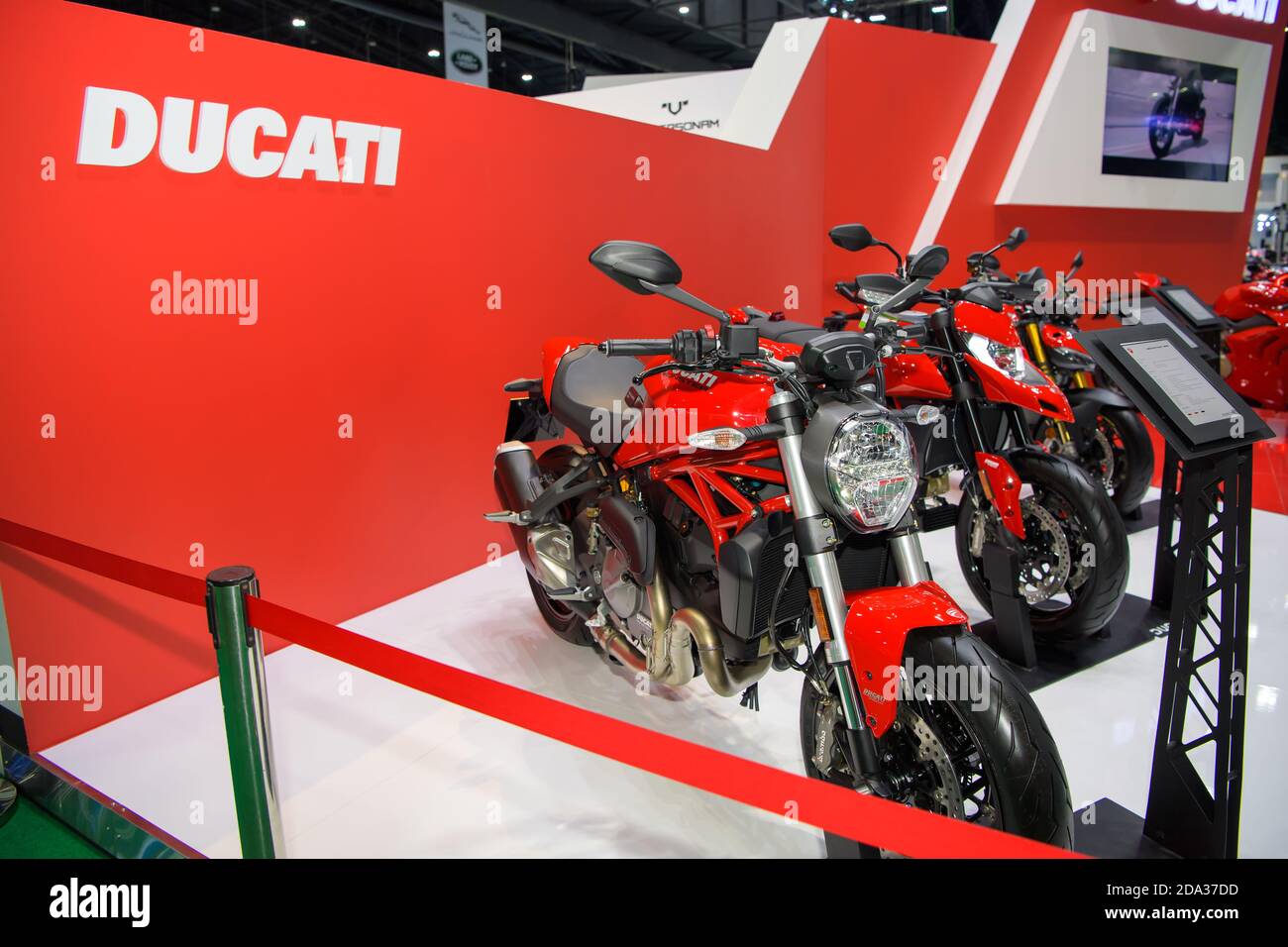 Ducati Monster 821 Moto in mostra al 41° SALONE INTERNAZIONALE DELL'AUTOMOBILE DI BANGKOK 2020 il 14 luglio 2020 a Nonthaburi, Thailandia. Foto Stock