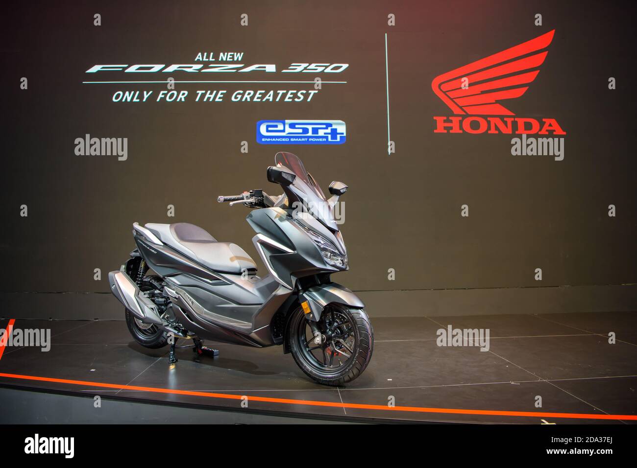 Honda All New forza 350 Moto in mostra al 41° SALONE INTERNAZIONALE DELL'AUTOMOBILE DI BANGKOK 2020 il 14 luglio 2020 a Nonthaburi, Thailandia. Foto Stock