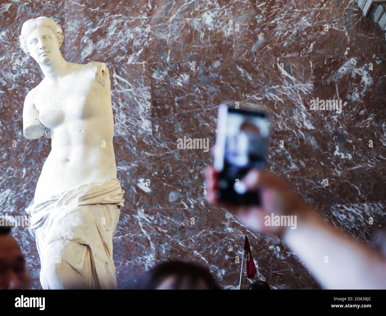 PARIGI, FRANCIA - 21 maggio 2018: Venere di Milo è un'antica statua greca e una delle più famose opere dell'antica scultura greca. Foto Stock