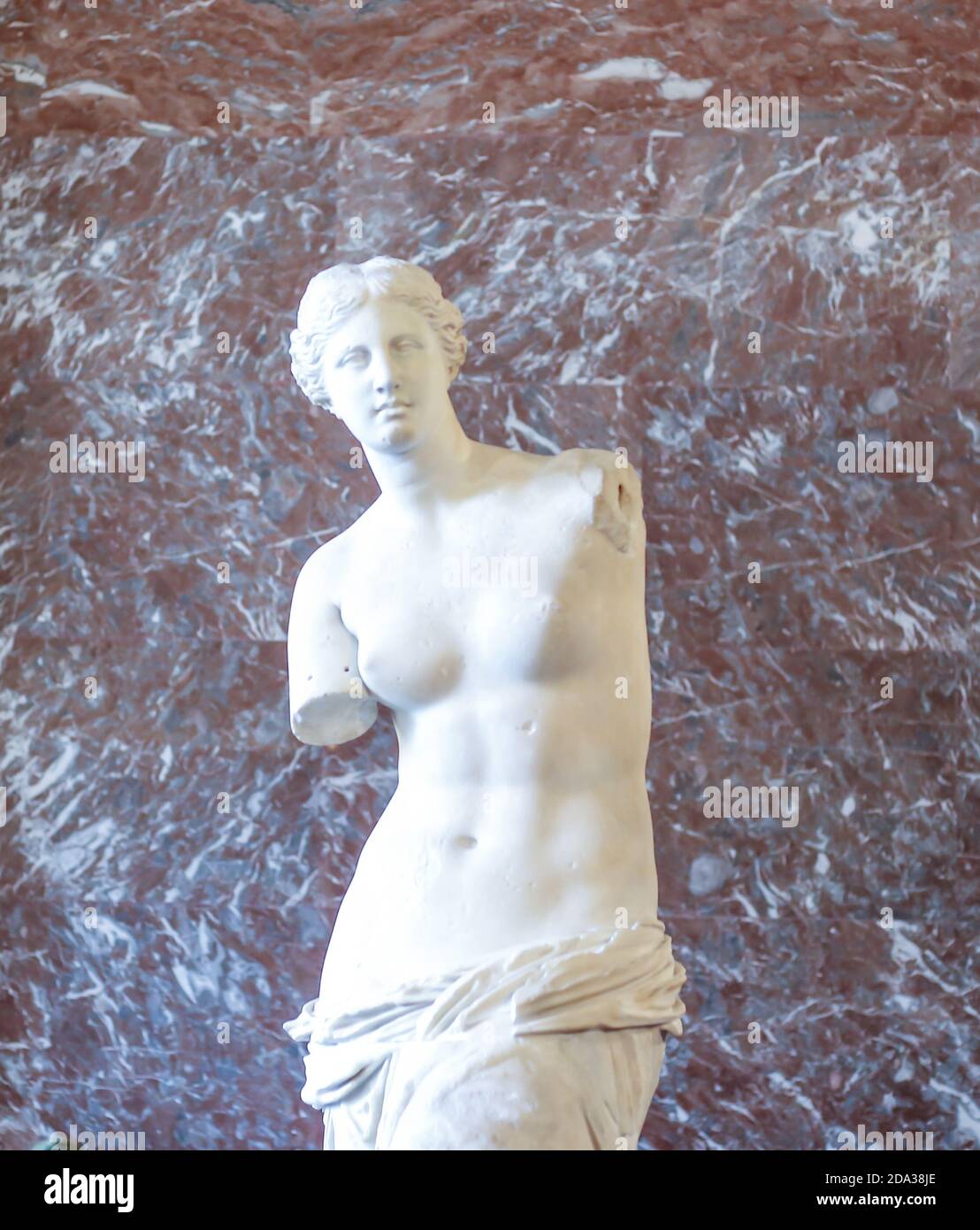 PARIGI, FRANCIA - 21 maggio 2018: Venere di Milo è un'antica statua greca e una delle più famose opere dell'antica scultura greca. Foto Stock