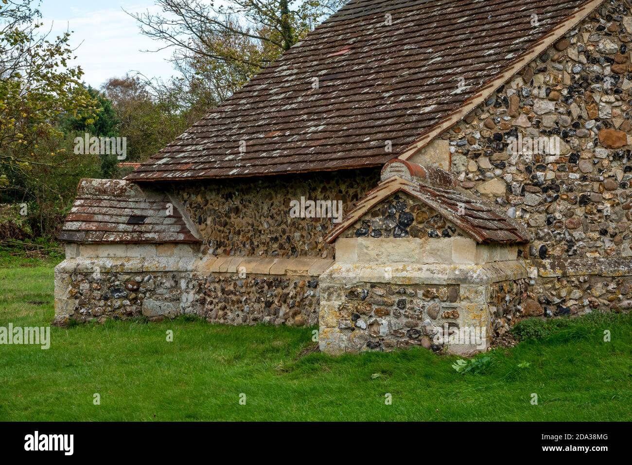 Contrafforte sopra il campanile collassato, St Peters Church , Westleton, Suffolk, Regno Unito Foto Stock