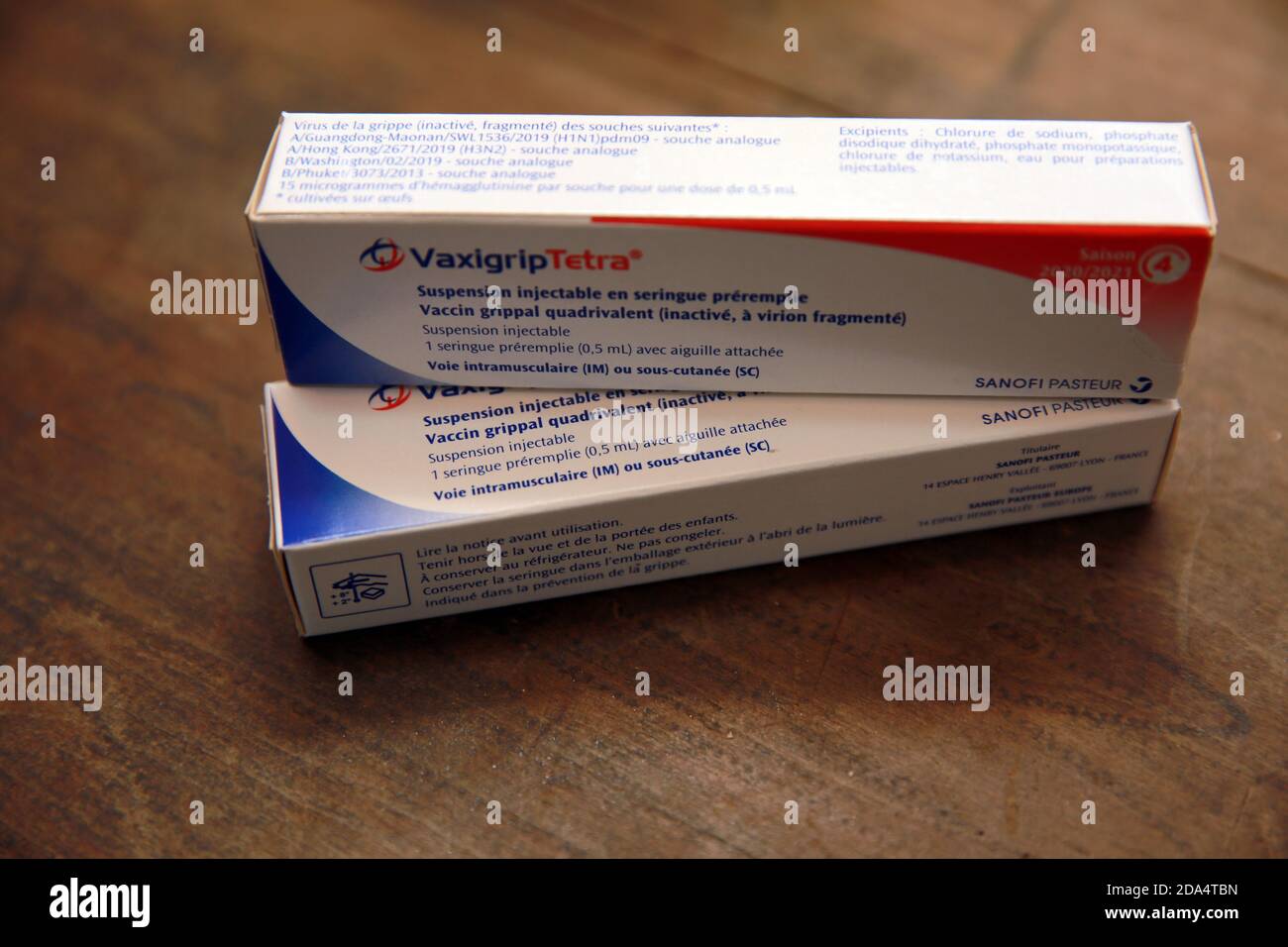 2 scatole del vaccino antinfluenzale 2020, Francia Foto Stock