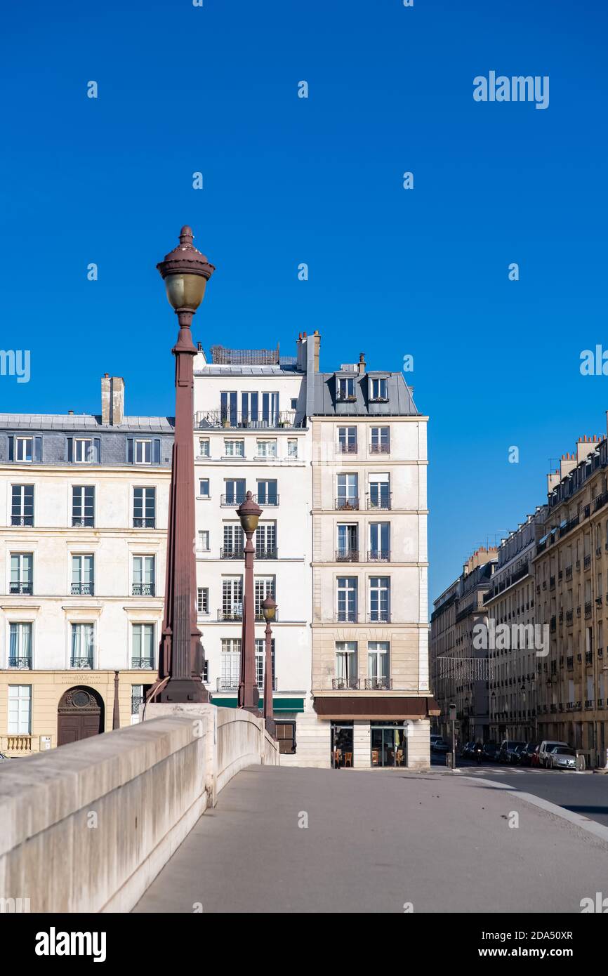 Parigi, il ponte Tournelle, belle facciate quai d’Orleans sulla ile Saint-Louis Foto Stock
