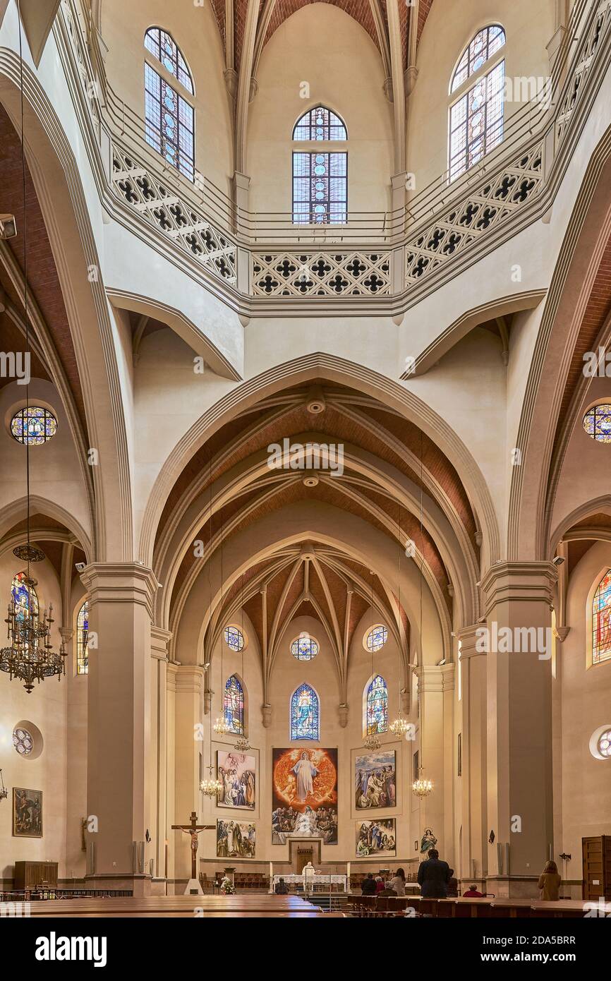 Co-Cattedrale di Santa María o Chiesa di Santa María la Mayor, gotico valenciano e tempio neogotico, Castellón de la Plana, Spagna, Europa. Foto Stock