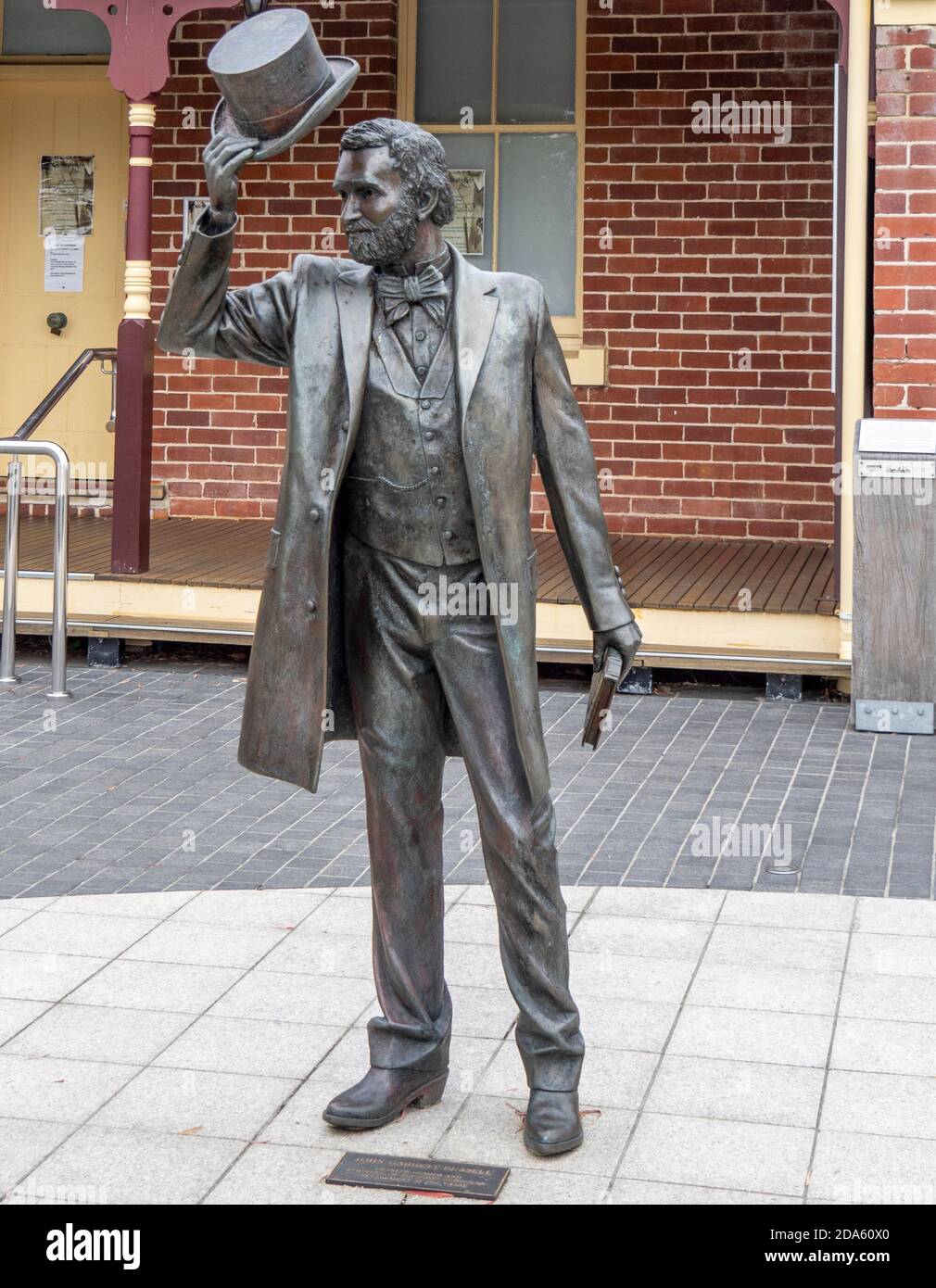 Statua di bronzo John Garrett Bussell dello scultore Greg James su Queen Street Busselton Australia Occidentale. Foto Stock