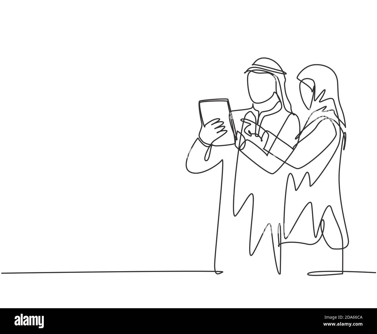 Disegno continuo di linea singolo del responsabile di vendita musulmano giovane che discute la strategia per aumentare le vendite del prodotto. Arabo medio est tessuto kandura, sciabe Illustrazione Vettoriale