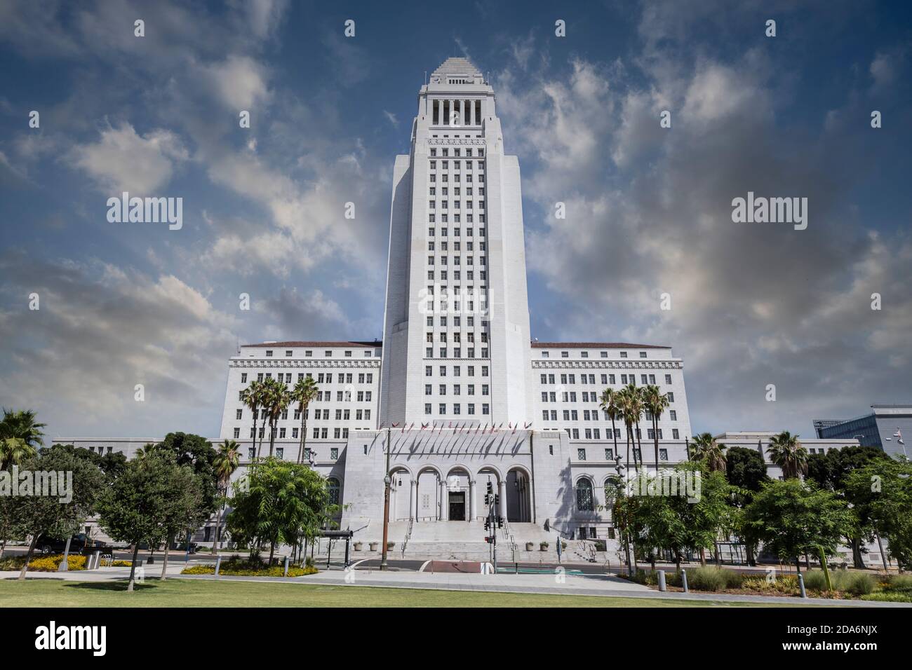 Vista mattutina dello storico edificio del municipio di Los Angeles, ingresso di Spring Street nella California meridionale. Foto Stock