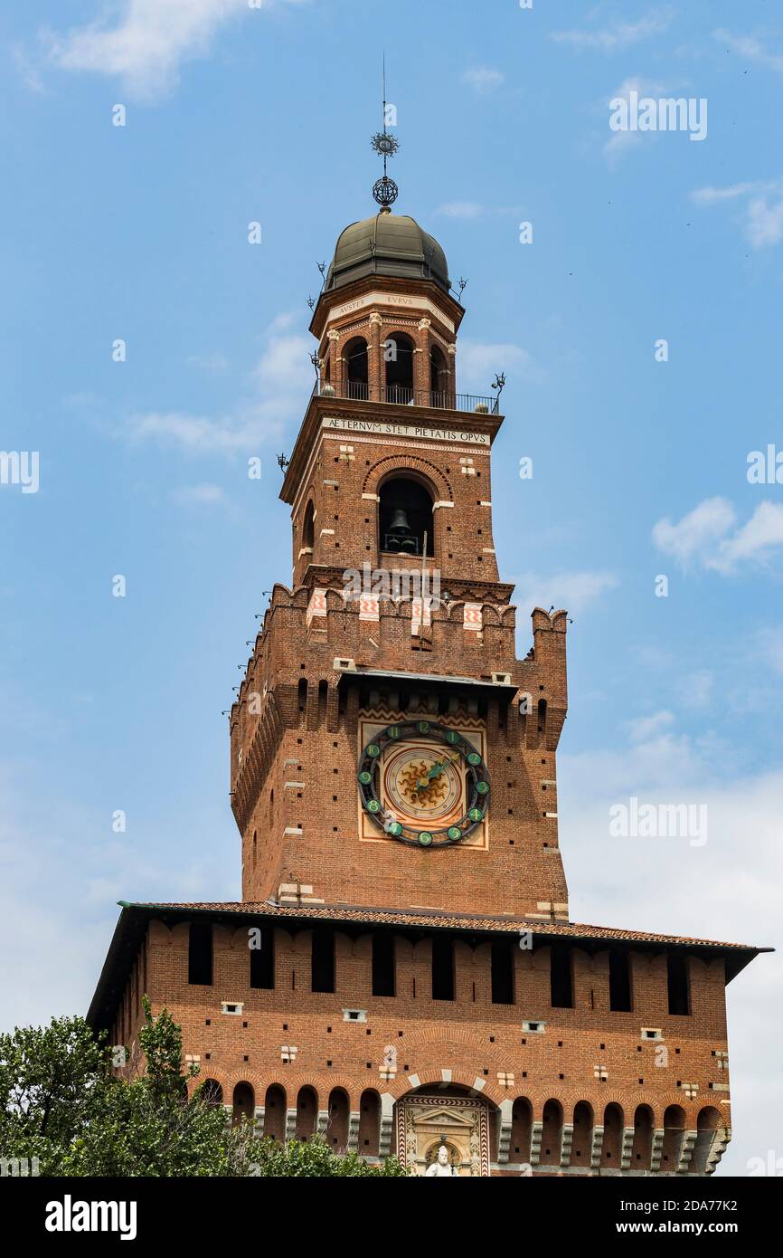 Gli elementi dell'architettura dell'antico Castello degli Sforza di Milano Italia. Foto Stock