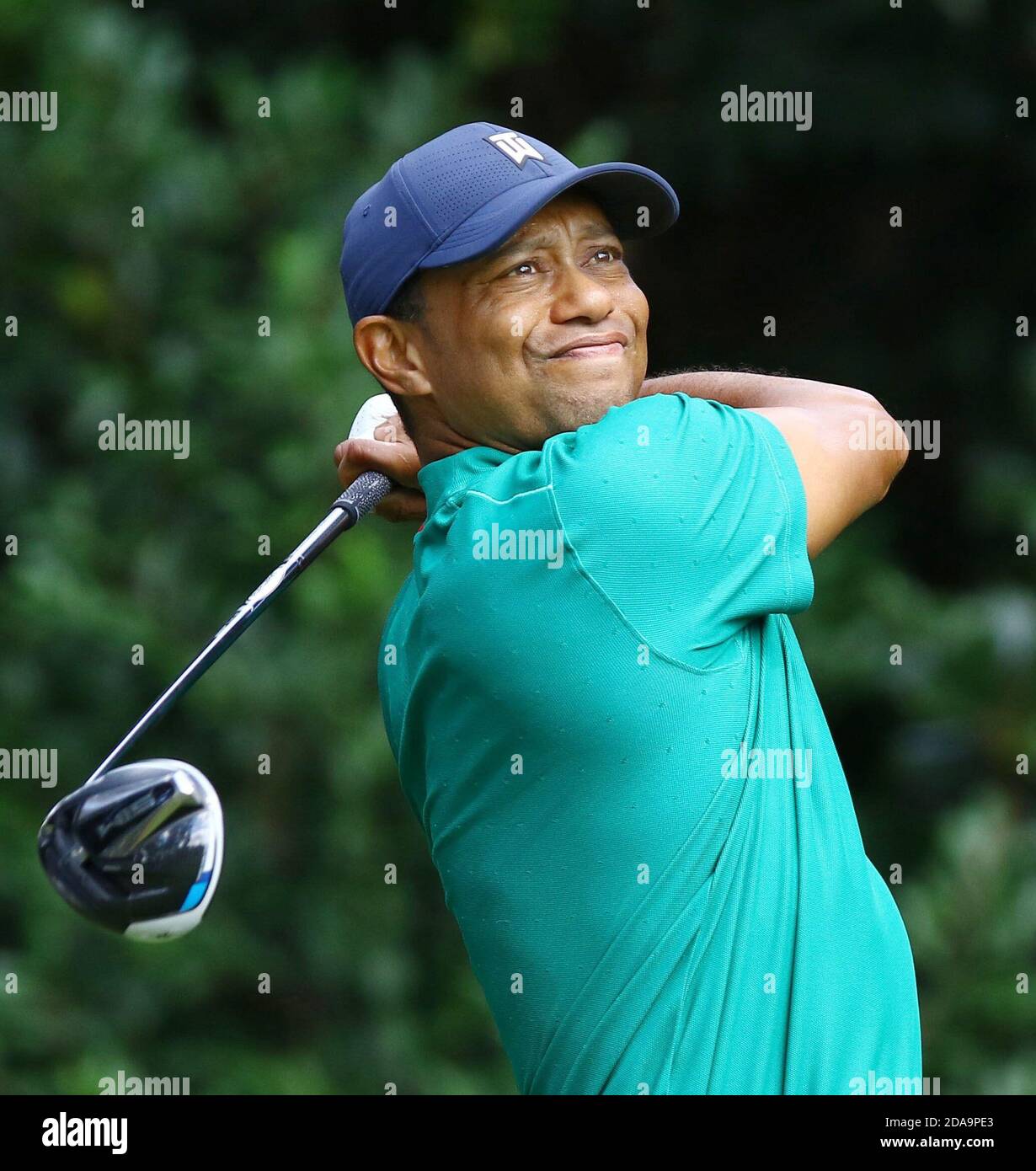 Il campione in carica Tiger Woods pratica all'Augusta National Golf Club di  Augusta, Georgia, il 9 novembre 2020, in vista del Masters Tournament.  (Kyodo)==Foto Kyodo via Newscom Foto stock - Alamy