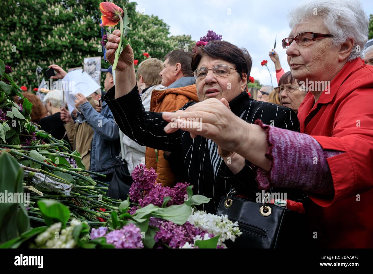 KIEV, UCRAINA - 09 maggio 2017: La marcia del Reggimento immortale dedicata al 72° anniversario della vittoria dell'Unione Sovietica sulla Germania nazista nella seconda guerra mondiale si è svolta a Kiev Foto Stock