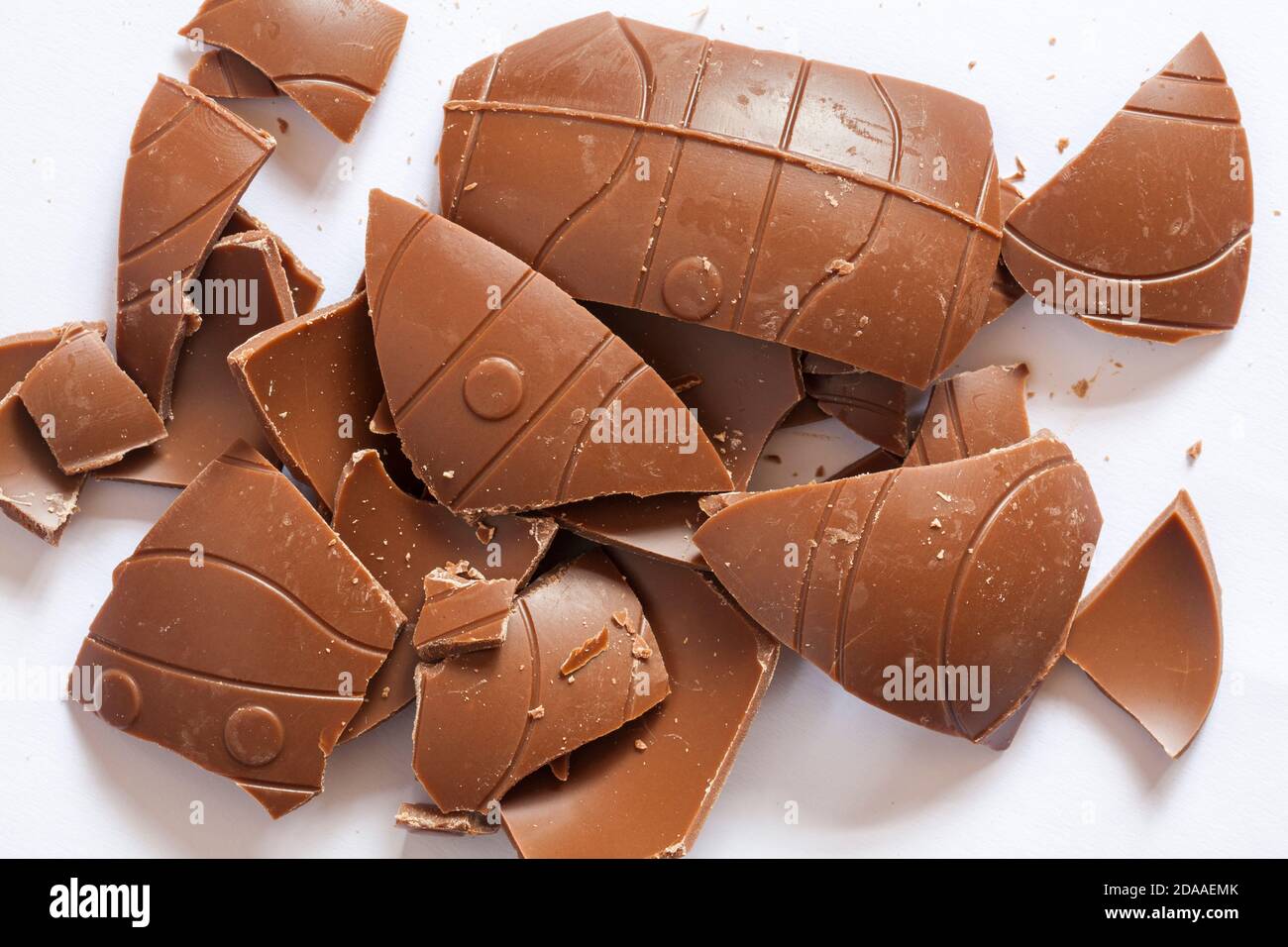 Kinnerton Thomas & Friends cioccolato al latte Uovo di Pasqua per Pasqua isolato su sfondo bianco Foto Stock