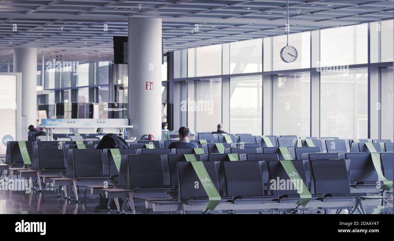 Francoforte, Assia/Germania - 2 novembre 2020: L'aeroporto di Francoforte sul meno è un importante aeroporto internazionale ed è quasi vuoto rispetto all'anno precedente Foto Stock