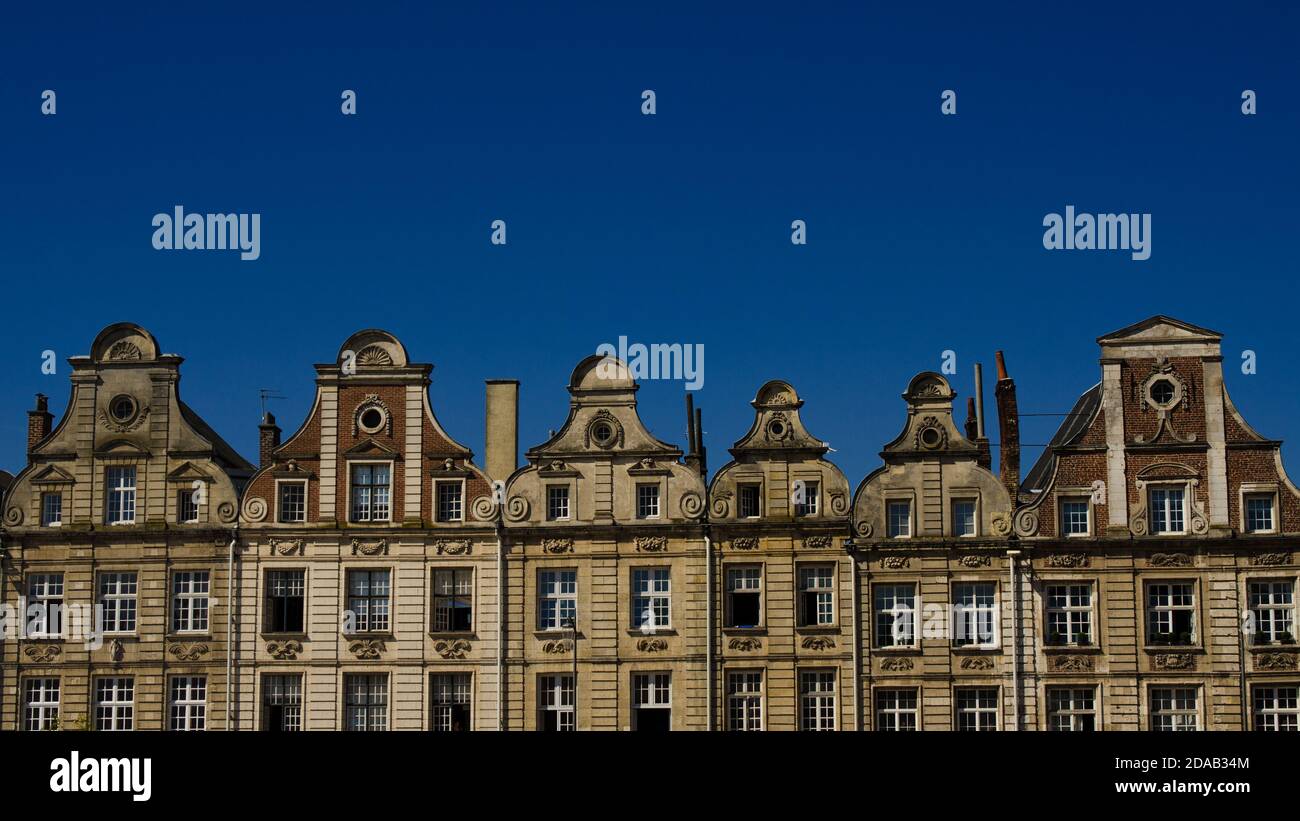 Vecchi edifici del Medioevo ad Arras (la France) Foto Stock