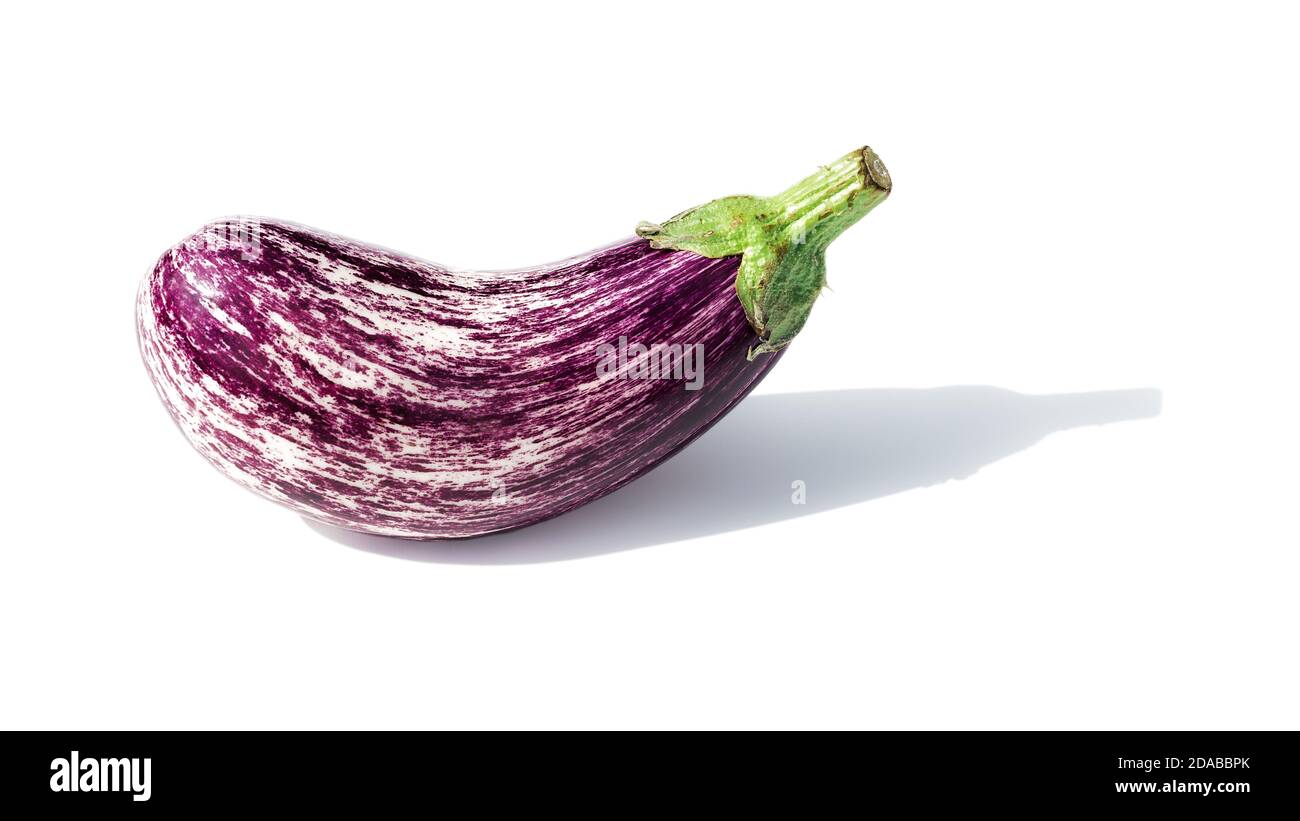 Singola melanzana graffiti isolati su sfondo bianco Foto Stock