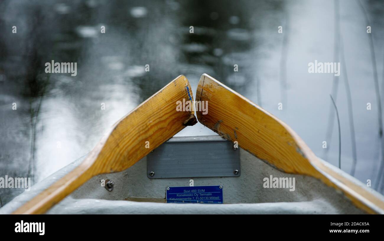 Closeup di lame di remi in legno della barca a remi , Finlandia Foto Stock