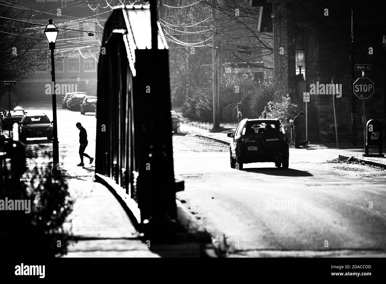 Piccola città strada scena, Main Street, Montpelier, VT, Stati Uniti. Foto Stock