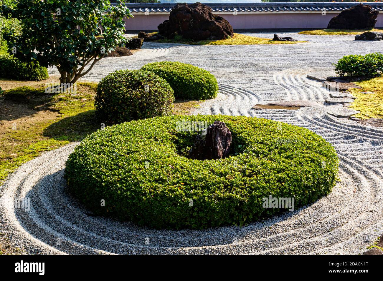 Shobo-ji Zen Garden - Shobo-ji è stato fondato nel 754 da un monaco chiamato Chii - un discepolo di Ganjin, che ha costruito Toshidai-ji a Nara. Come molti templi Foto Stock