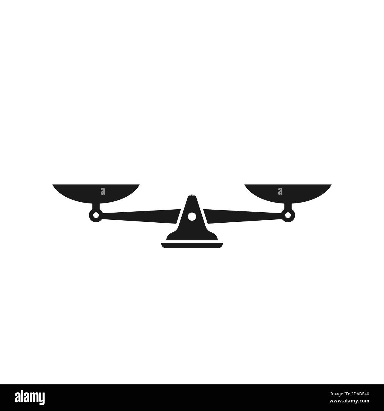Icona di bilanciamento delle scale meccaniche nere isolata su bianco. Giustizia, scala giuridica. Illustrazione vettoriale. Equilibrio di valore, soluzione e razionalità. Pro e con Illustrazione Vettoriale