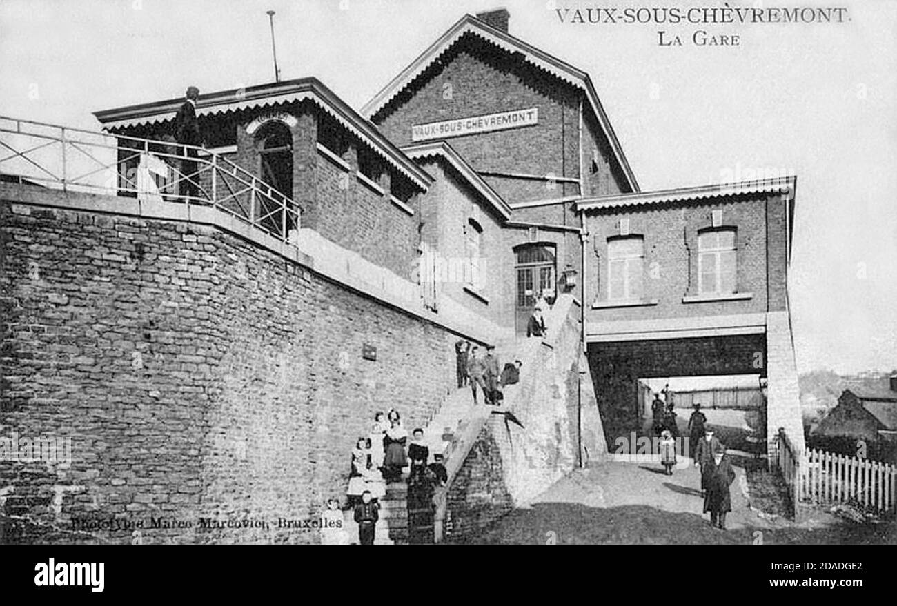 En Belgique, la gare de Vaux-Sous-Chèvremont située sur la ligne 38. Foto Stock