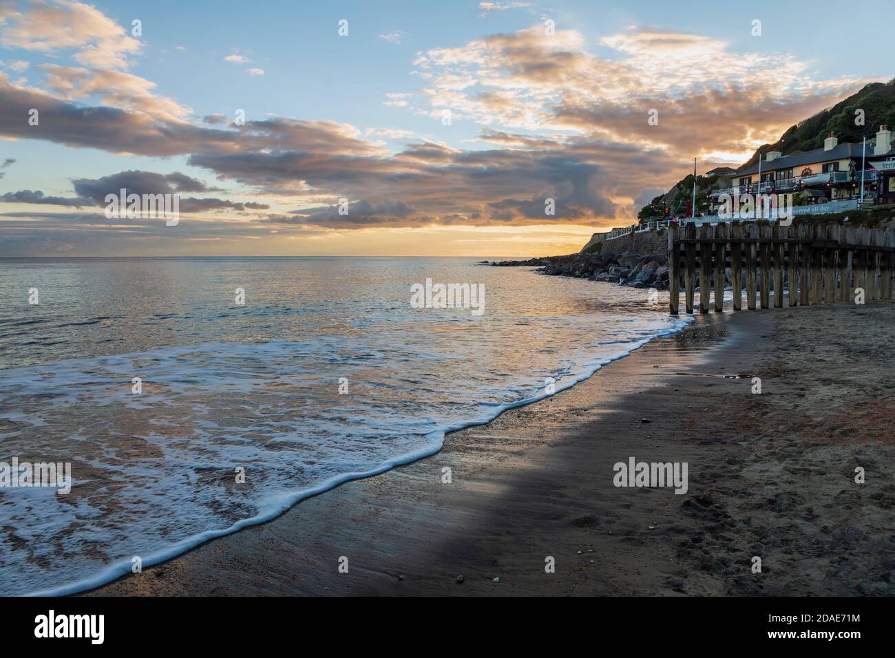 Tramonto dalla spiaggia di Ventnor, Isola di Wight Foto Stock