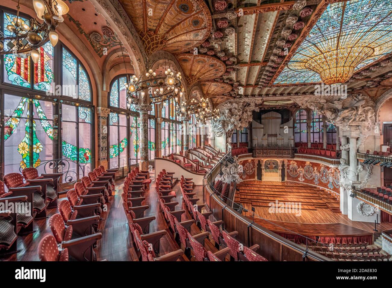 Barcellona, Spagna - Feb 24, 2020: Balcone vista laterale in Catalonia Music Hall Foto Stock