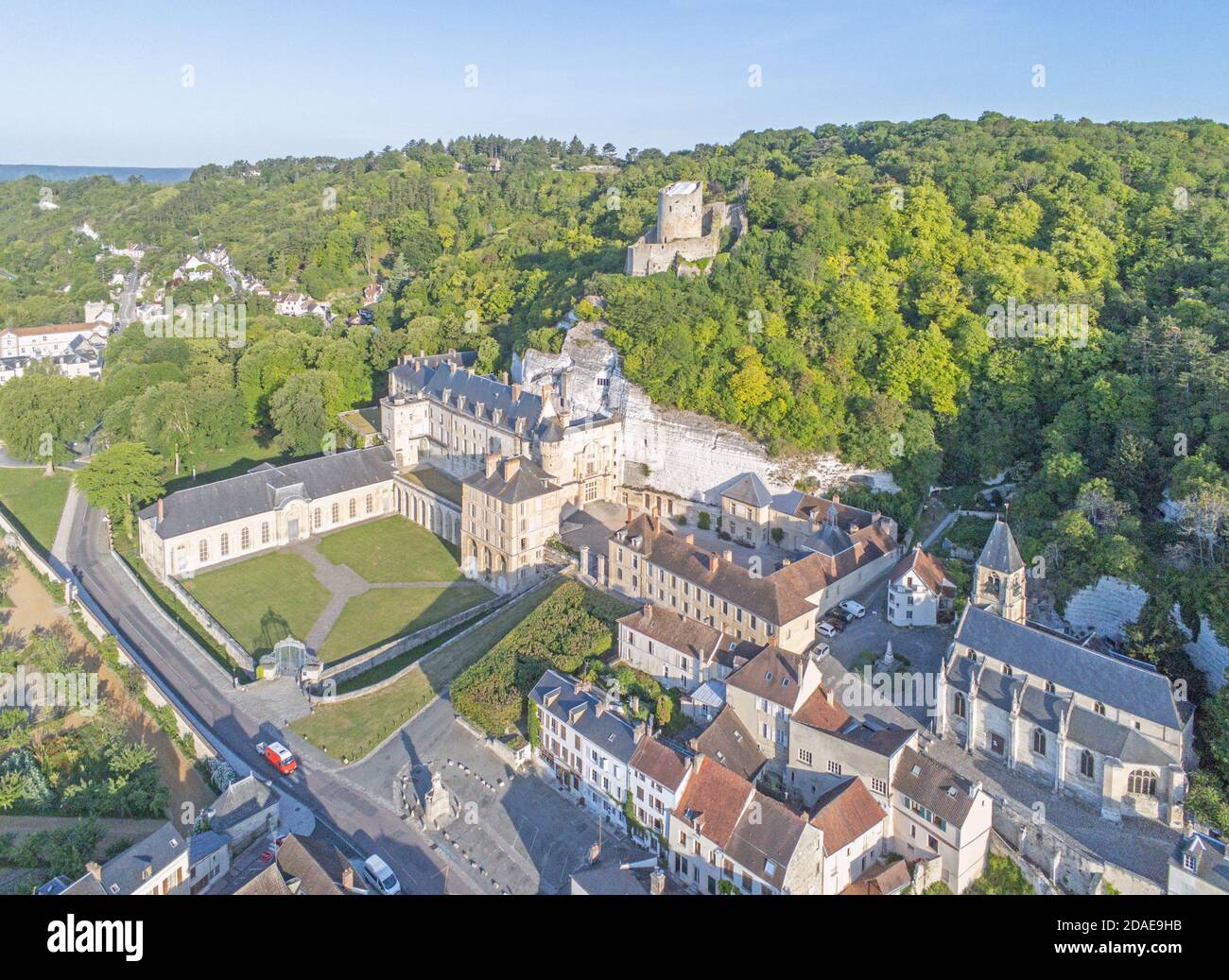 Francia, Parco Naturale Vexin Français, la Roche Guyon, etichettato più bei villaggi in francia, il castello (vista aerea) Foto Stock