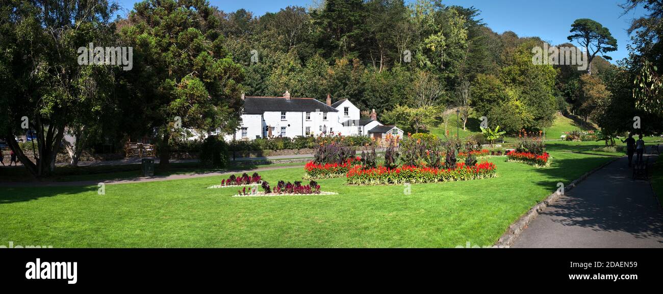 Un'immagine panoramica del premiato Trenance Gardens subtropicale a Newquay in Cornovaglia. Foto Stock