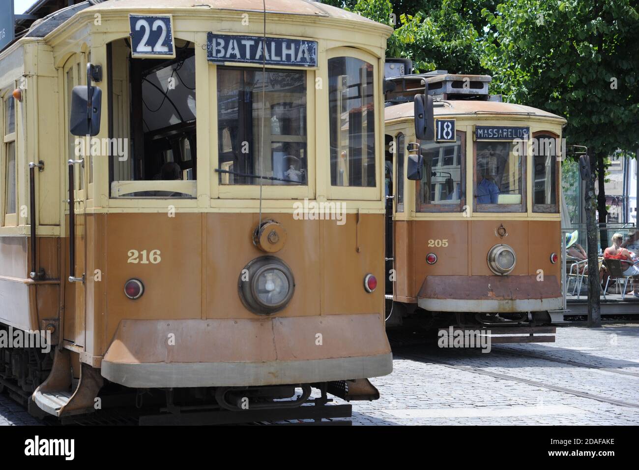 Tram d'epoca a Porto, Portogallo Foto Stock