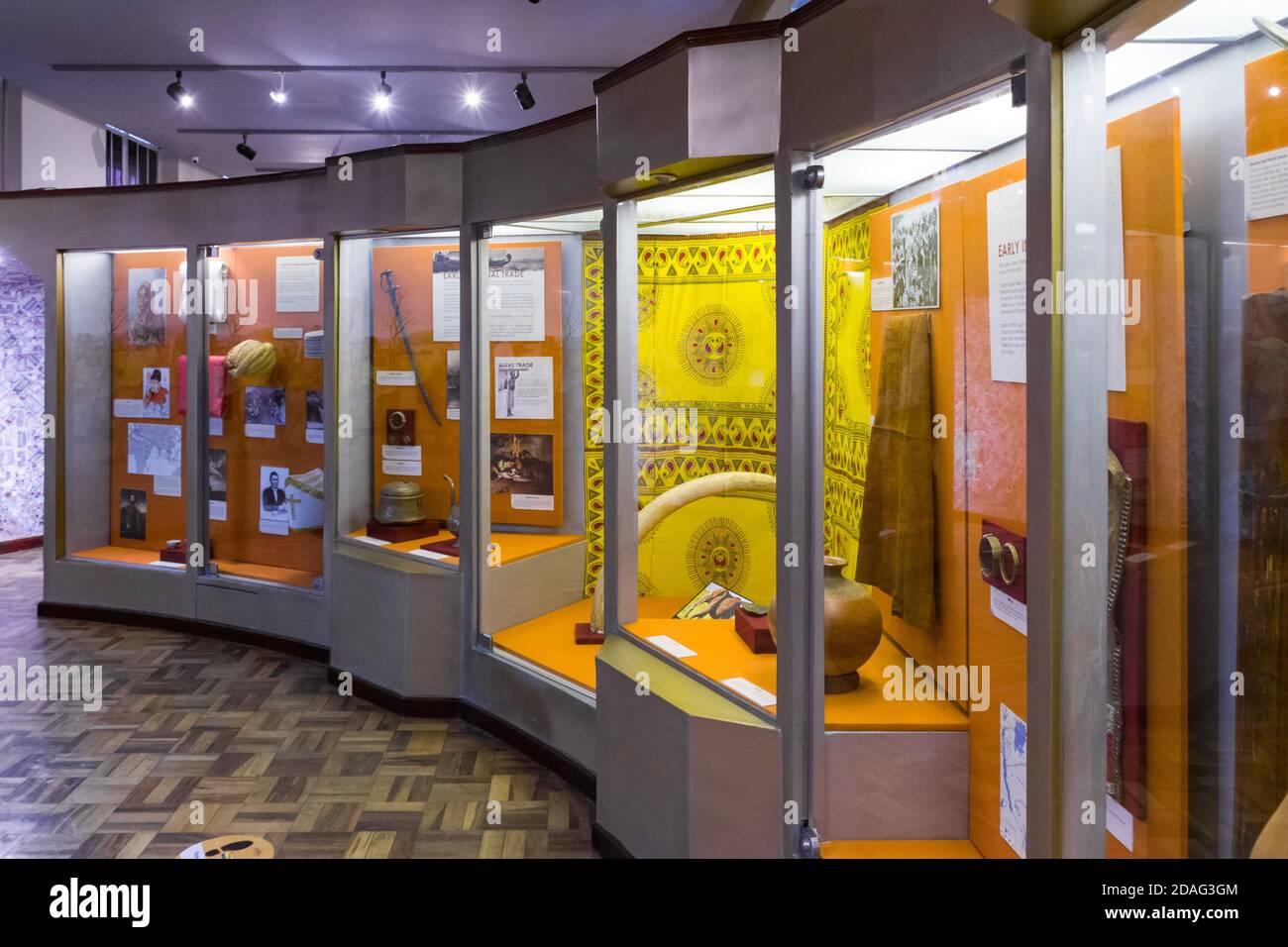 Una mostra di storia e manufatti kenioti, Nairobi National Museum, Kenya Foto Stock