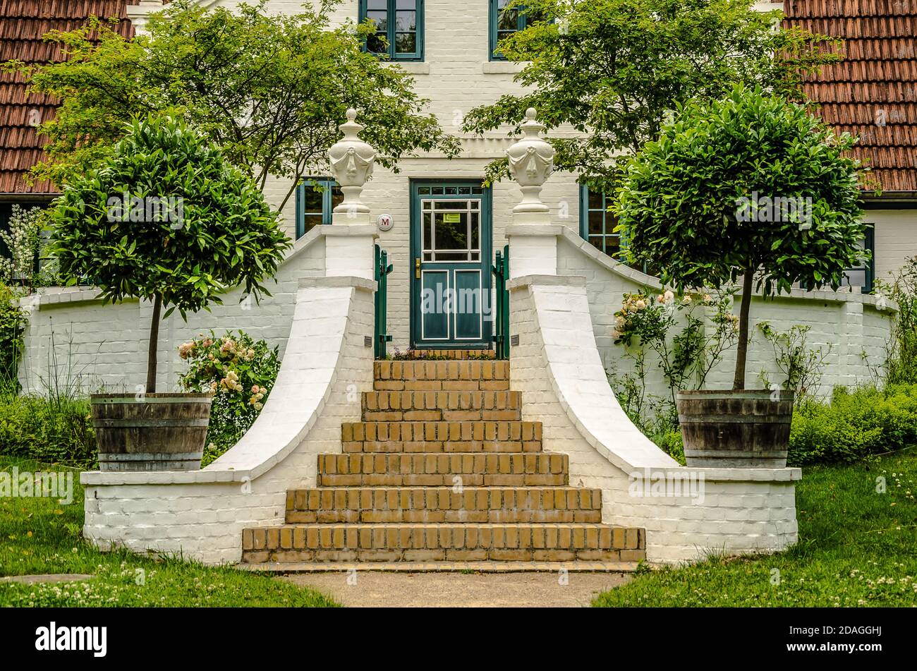 Il villaggio di Worpswede vicino a Brema è conosciuto in Germania e oltre per la sua comunità di artisti a maglia stretta. Il villaggio stesso celebra 800 anni Foto Stock