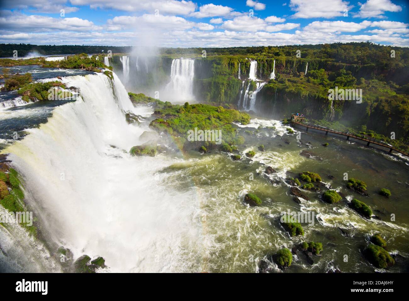 Vista delle Cascate di Iguazu dal lato brasiliano - Foz do Iguazu, Brasile Foto Stock